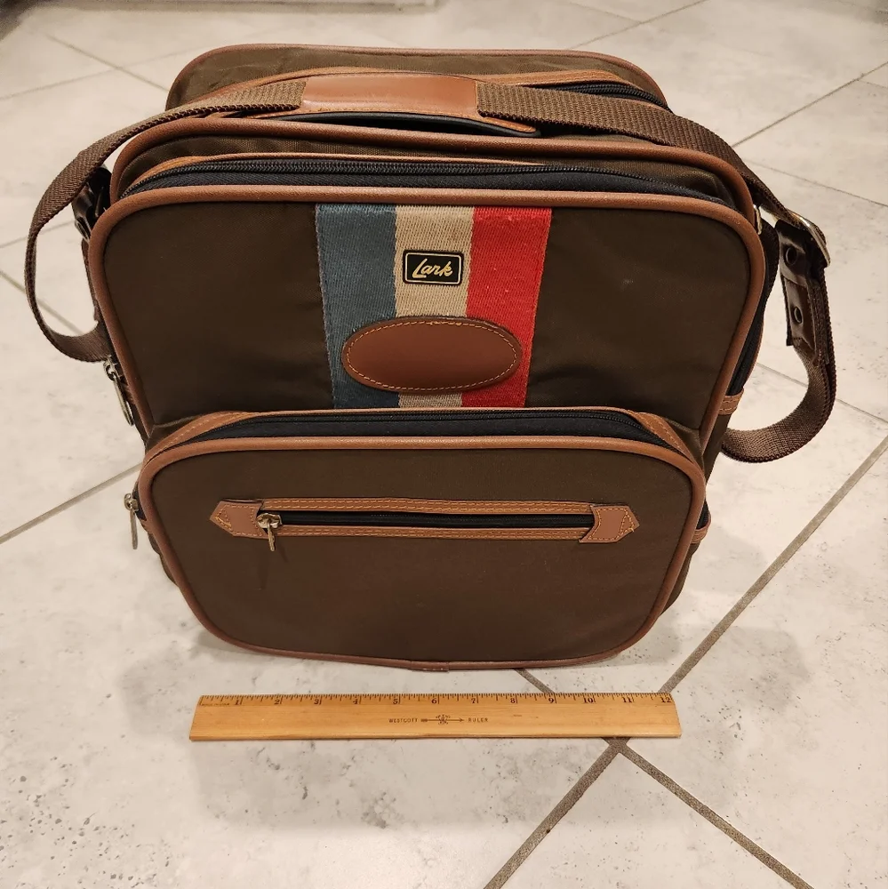 NEW Vintage Lark Expandable Canvas‎ Leather Overnight Weekender Carry-On Luggage
